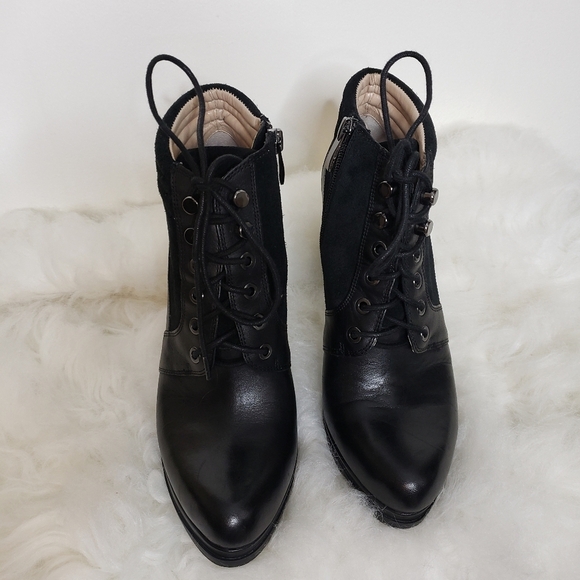 French Connection Sarina Lace Up Bootie Leather Ankle Padded Boots Mobwife Gloss - Picture 8 of 16